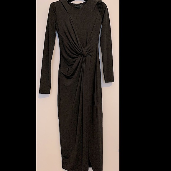 Gorgeous Chic Black Long Sleeve High Neck Midi Dress from Marciano. Size XS. - Picture 1 of 4